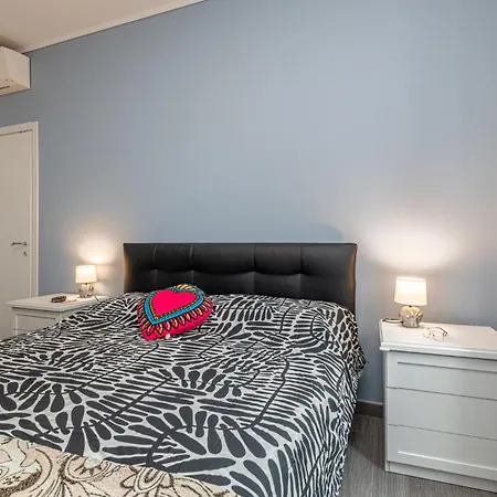 Apartment Brand New And Close To Downtown! *