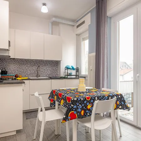 Brand New And Close To Downtown! Apartment Milan