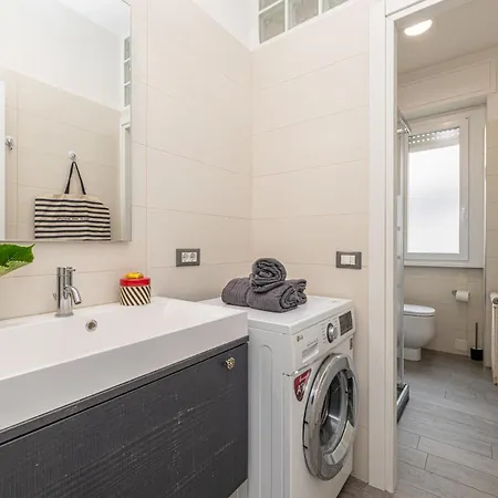 Brand New And Close To Downtown! * Milan