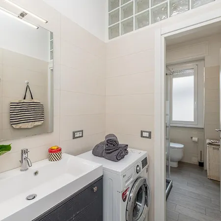 Brand New And Close To Downtown! Apartmán