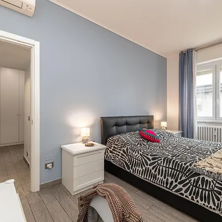 Brand New And Close To Downtown! * Milán